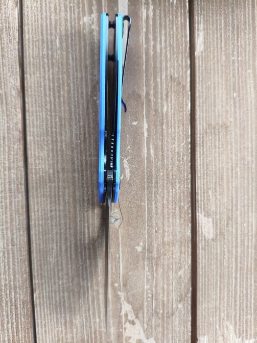 Kubey Tityus Blue G10