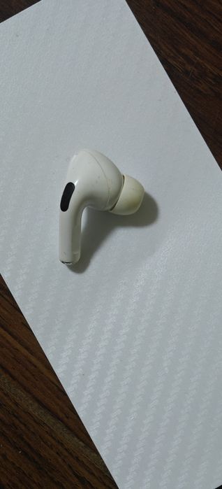 Правий навушник Air pods pro (1th gen)