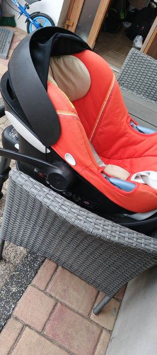 Fotelik cybex atumm z bazą