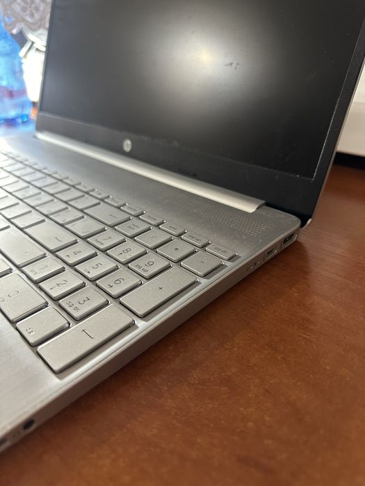 Ноутбук HP в ідеальному стані
