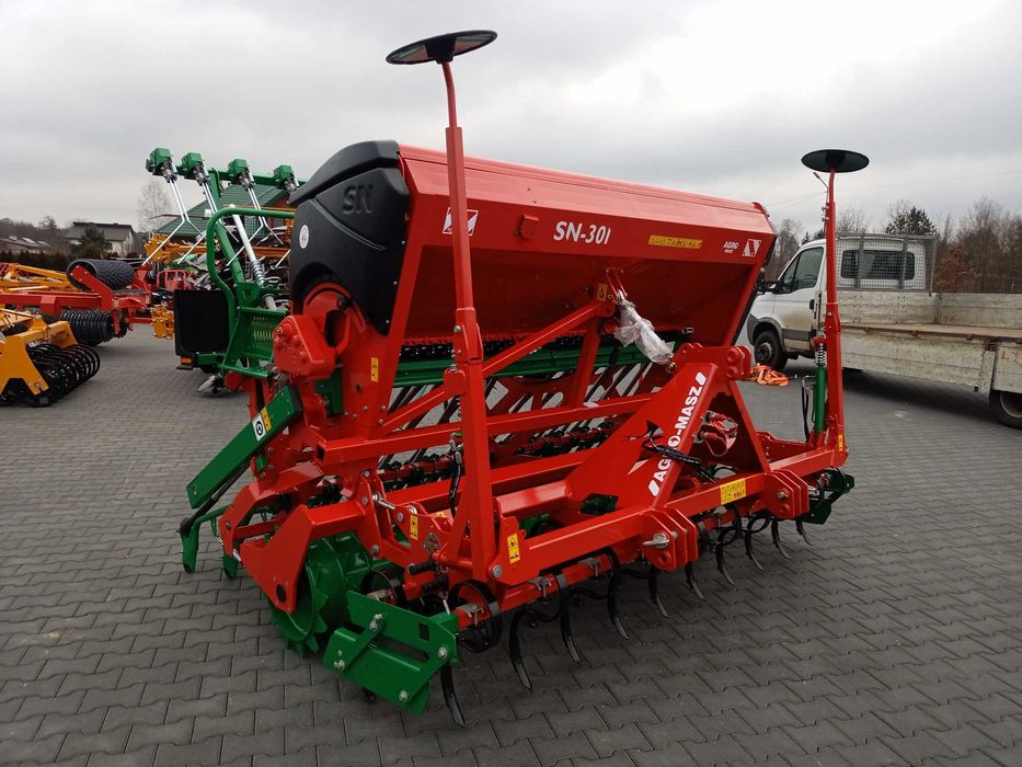 Zestaw Uprawowo-Siewny Nadbudowany AGRO-MASZ SN301 3.0m siewnik
