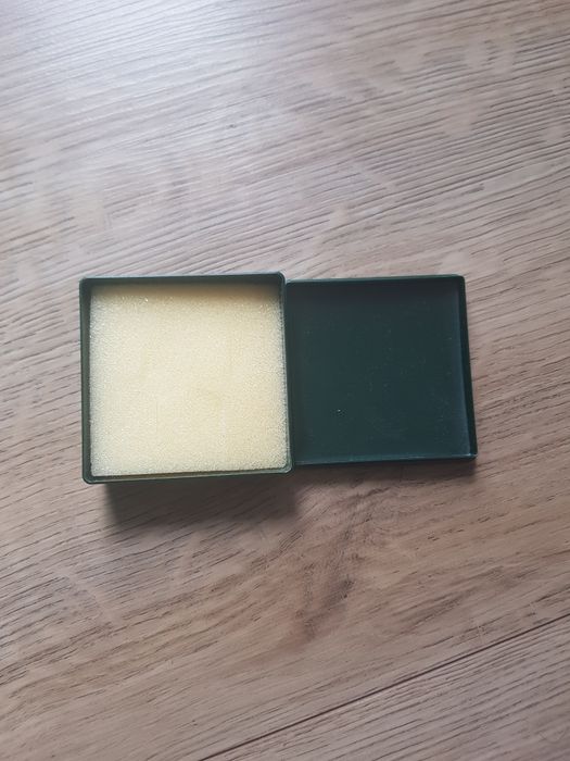 Plastikowe pudełko na biżuterię Apart