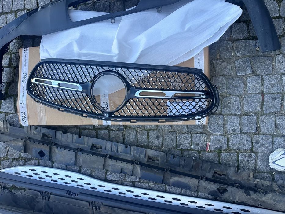 Grelha Mercedes Glc w254