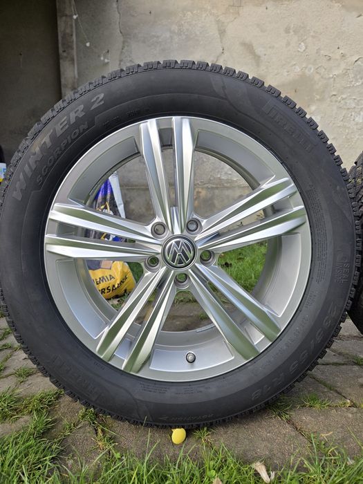 Koła alufelgi VW Tiguan 18 5x112 et 43 7j opony zimowe
