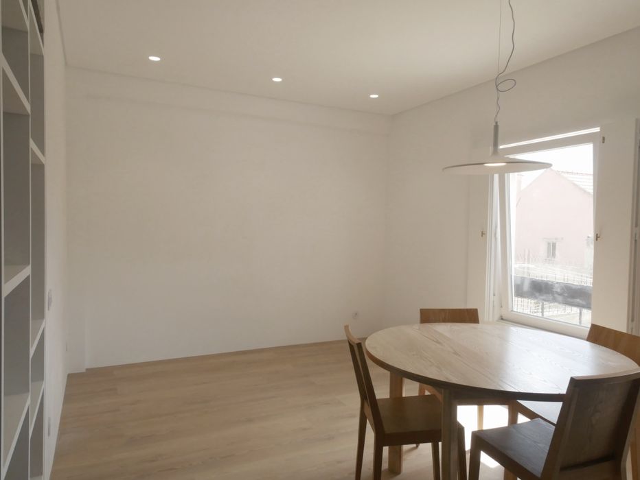 Apartamento T2 Parede em cima do mar, a estrear