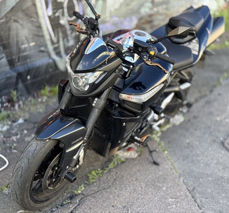 Мотоцикл Suzuki B-King 2008 року