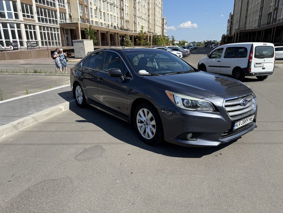 Subaru legacy.