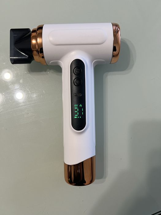 Продам фен акумоляторний RT-305