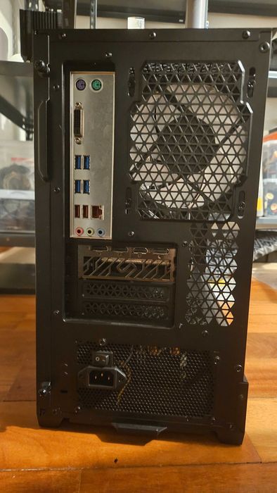 PC Gaming CPU i5-6600 | RAM 16GB DDR4 | Gráfica RX6600 | AIO | ARGB