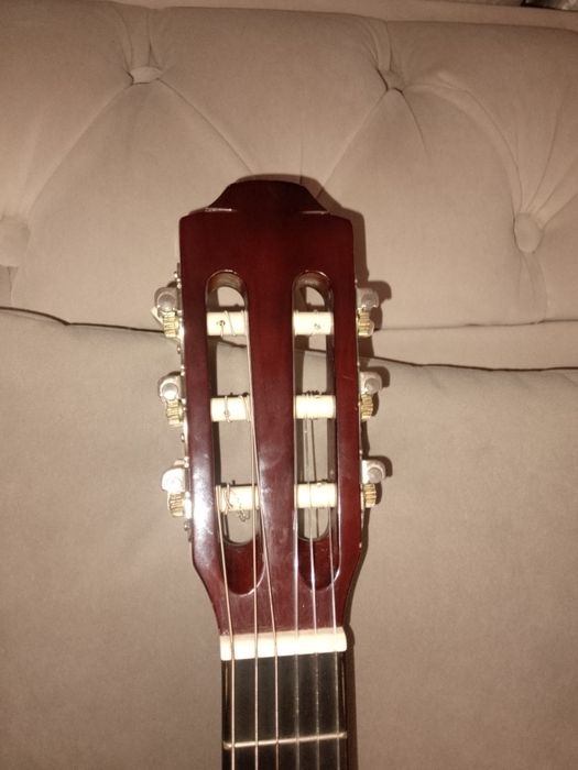 Продам гітару класичну HOHNER розмір 1/2 в гарному стані