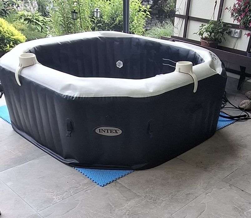 Sprzedam jacuzzi basen