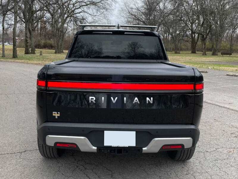 2023 Rivian R1T Adventure