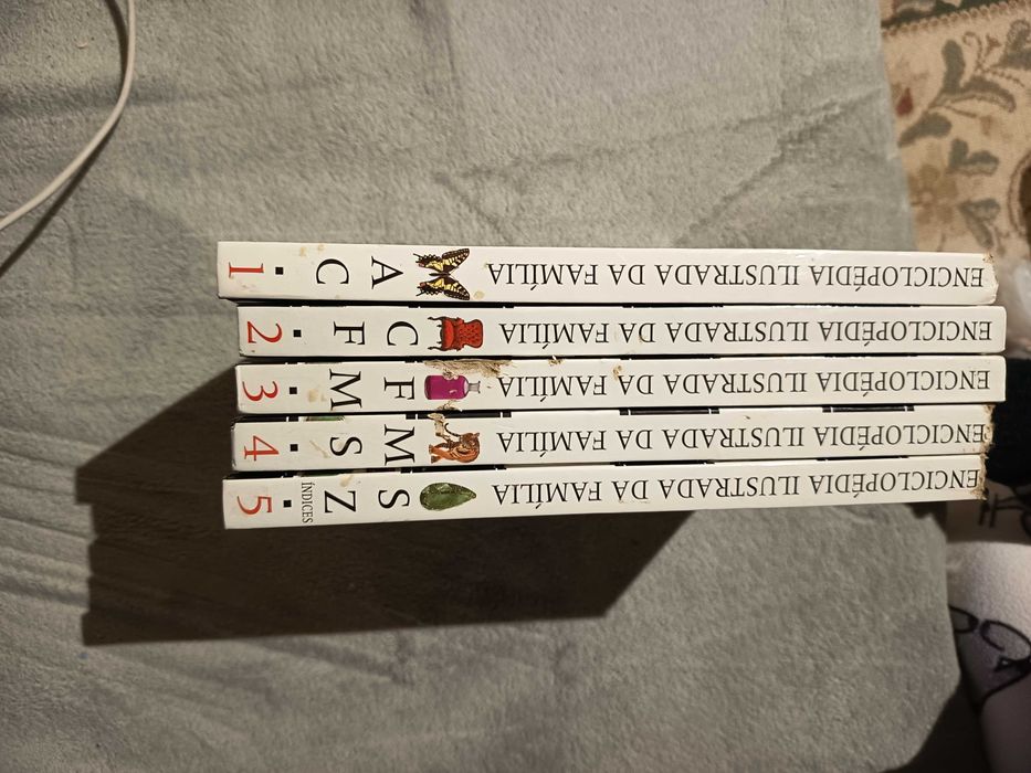 Enciclopédia ilustrada da família