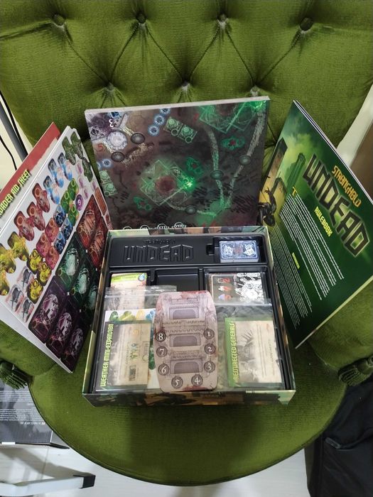 Jogo de Tabuleiro "Stronghold: Undead" - Kickstarter Edition - NOVO