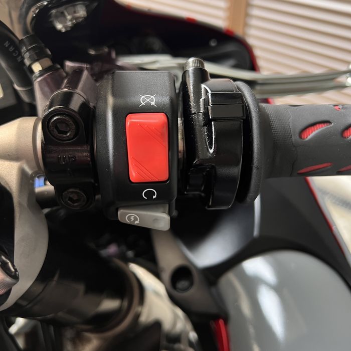 Yamaha R1 2007 ТІЛЬКИ З ЯПОНІЇ !!!