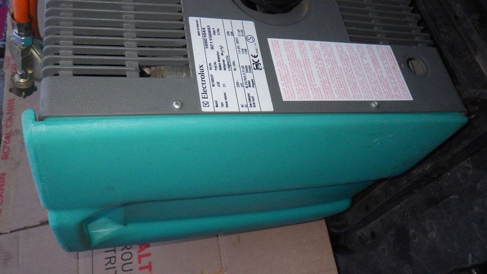 Lodówka Turystyczna Absorpcyjna Elelectrolux 12/230 Volt  Lpg Camper