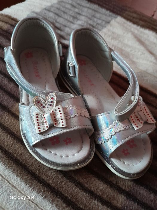 Продам босоніжки!