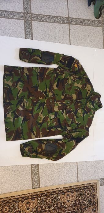 Fato completo e calça separada.