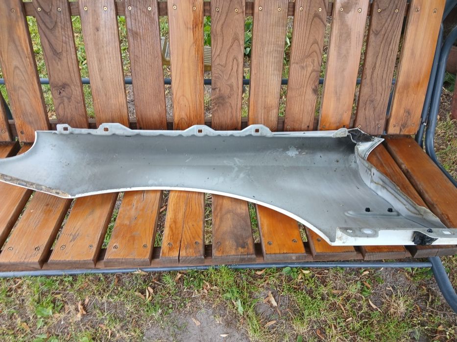 Blotnik mercedes w211 oryginał lakier Okazja