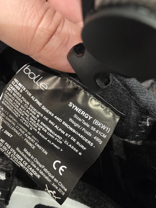 Шолом гірськолижний  Bolle Synergy  M