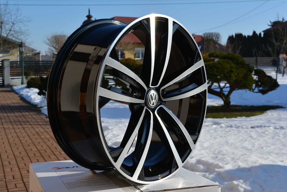 Felgi 19" 8J ET45 Volkswagen Golf Passat CC T-Rock ID Nowe #512