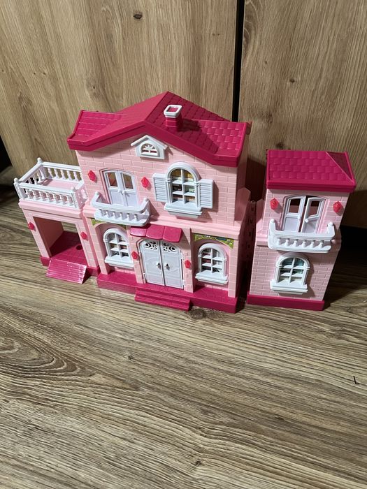 Zabawkowy Domek dla lalek i figurek