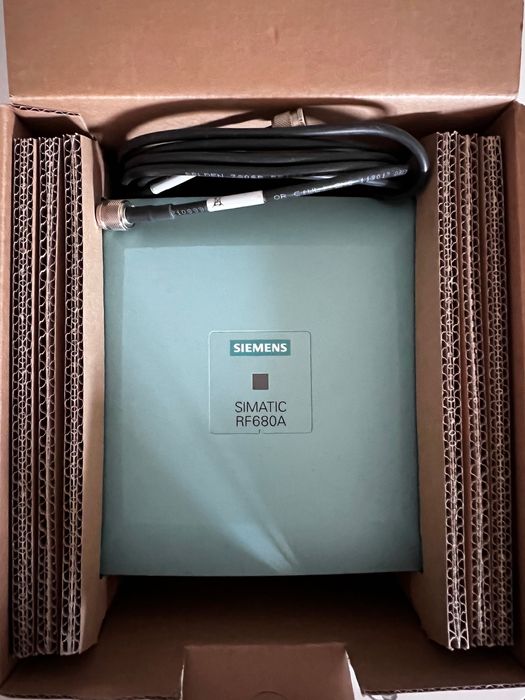 Siemens antena RFID SIMATIC RF680A 6GT2812-2GB08