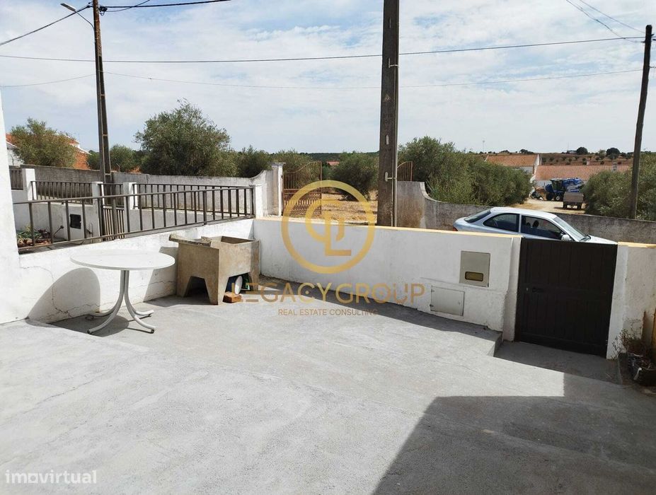 Moradia T2 Com Terreno De 829M2 Em Vendinha, Évora