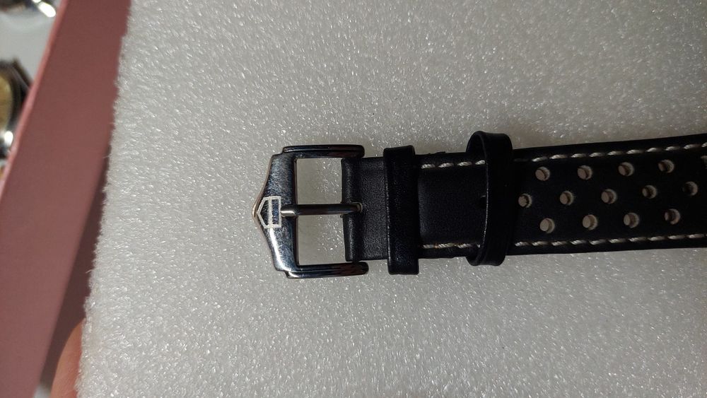 Часы мужские механические с автоподзаводом  CARRERA TAG HEUER