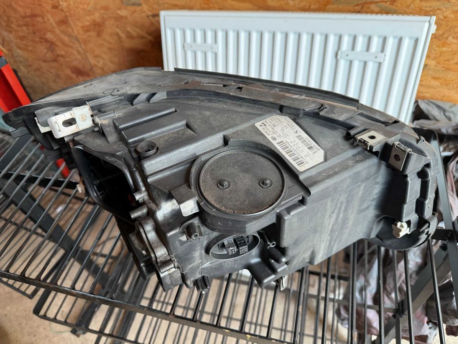 HELLA Reflektor do BMW Seria 5