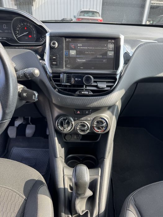 Peugeot 208 1.2 PureTech Style | Nacional | Gasolina | 2016