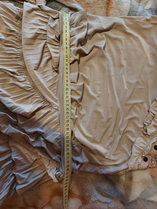 Вечірнє плаття бежеве