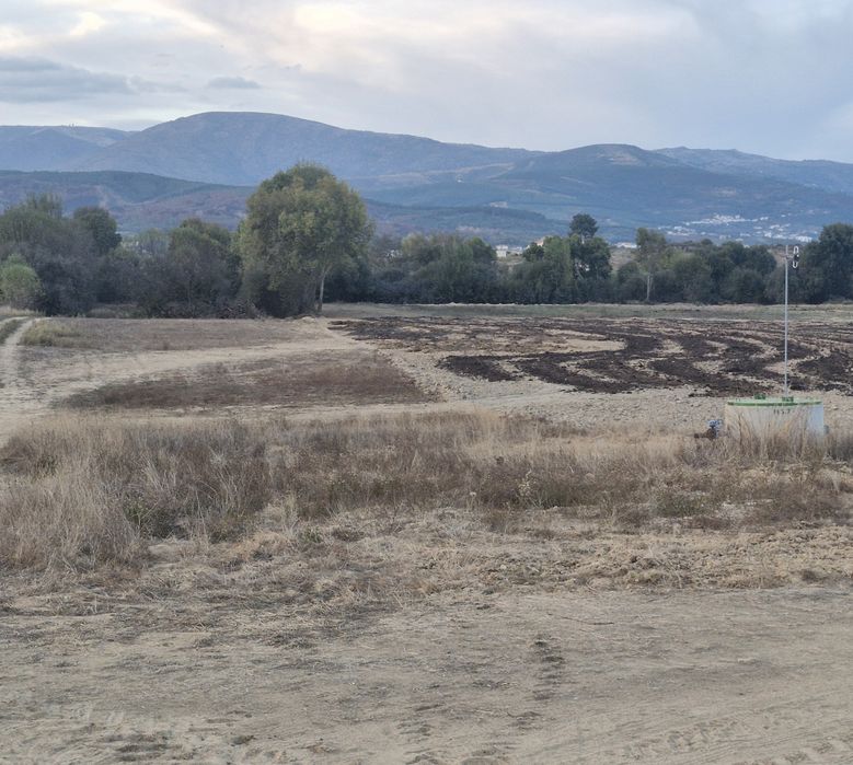 Terreno Rústico - área de 8.770 m. quadrados