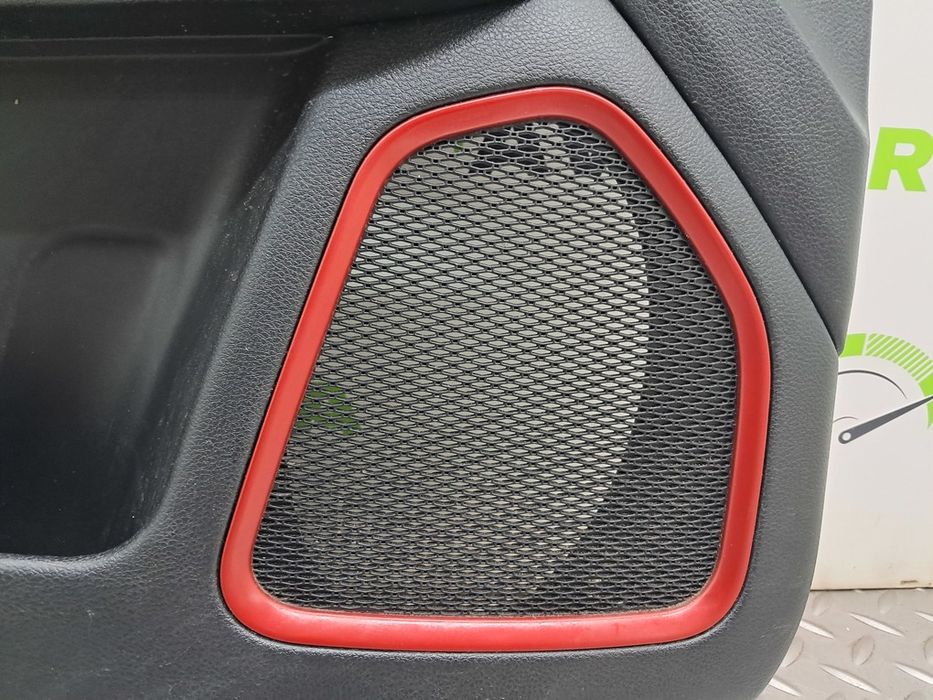Обшивка двери карта дверная передняя левая JEEP COMPASS 17- 5UR931XCAF