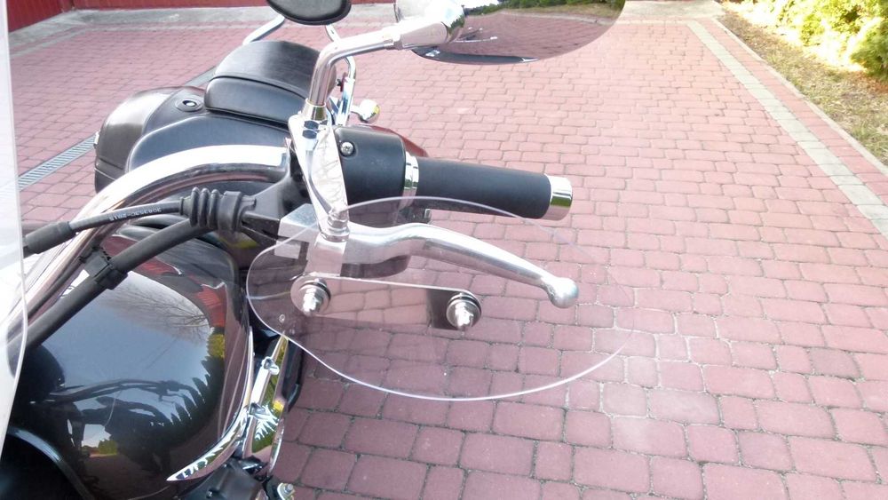 Bagażnik Yamaha XVS 1300 V Star szyba