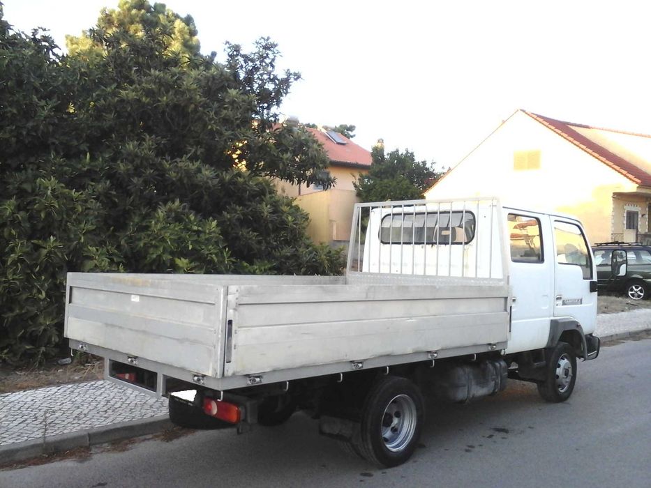 Nissan Cabstar 3.0 Cabine dupla 190000 Km em muito bom estado