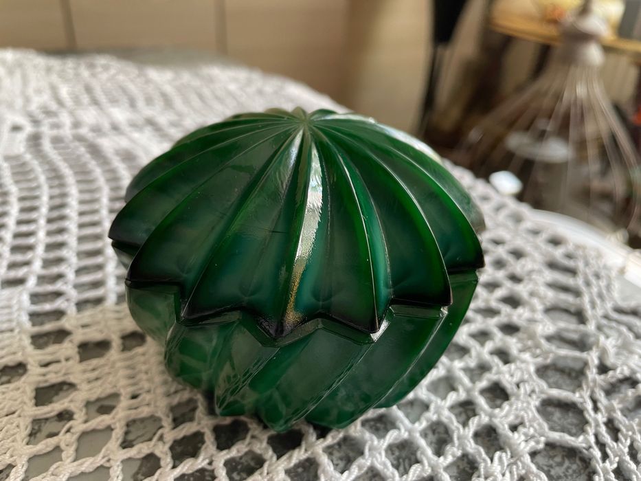 Szkatułka na biżuterię Curt Schlevogt piekne szkło malachitowe