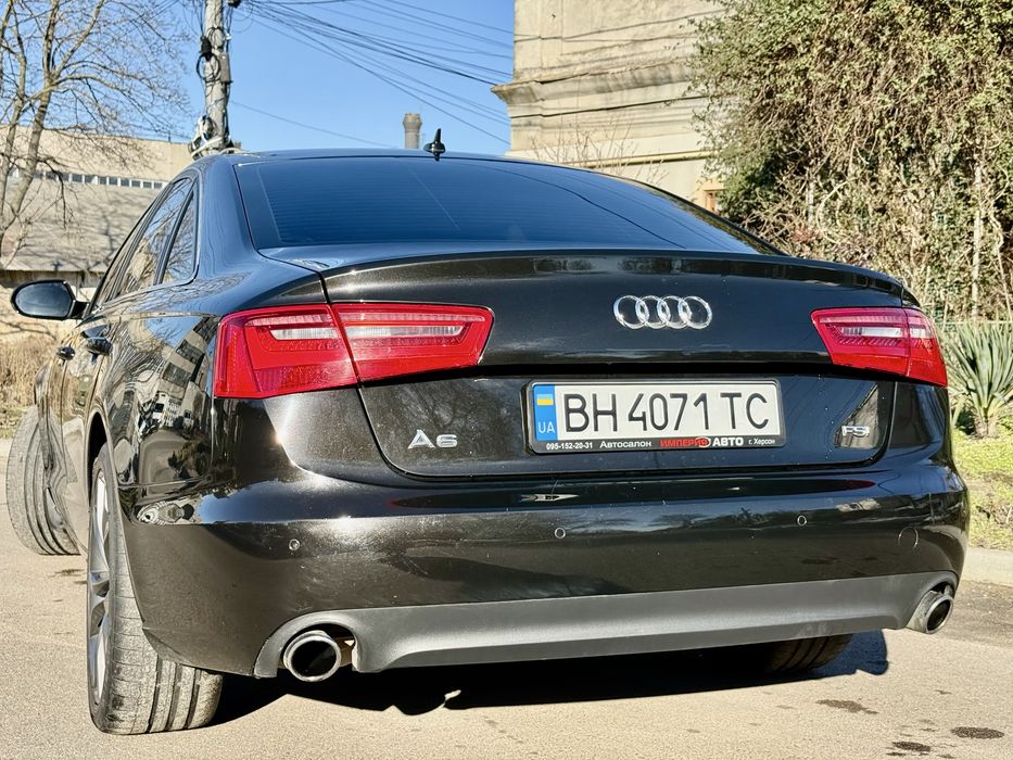 Audi A6 c7 S-line идеал ! официал,родная краска,без дтп!возможен обмен