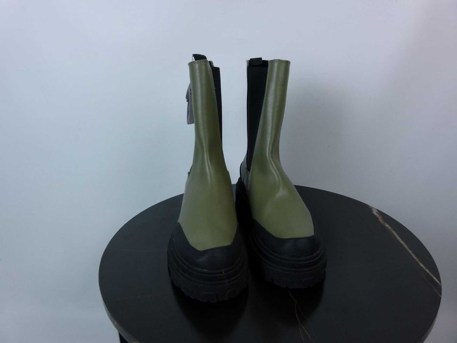 Stradivarius botki ekoskóra khaki z metką 41 26,5 cm
