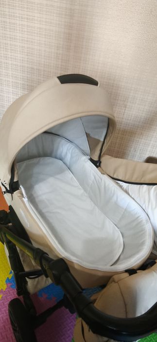 Візок дитячій в гарному стані