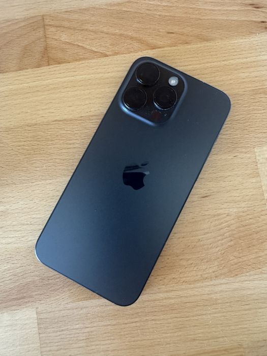 iPhone 15 Pro Max + capa - Fatura/Garantia