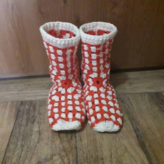 Nowe kapcie ręcznie robione na szydełku 39-40