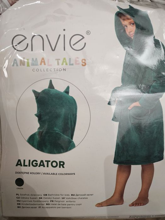 Szlafrok chłopięcy z kapturem 122/128