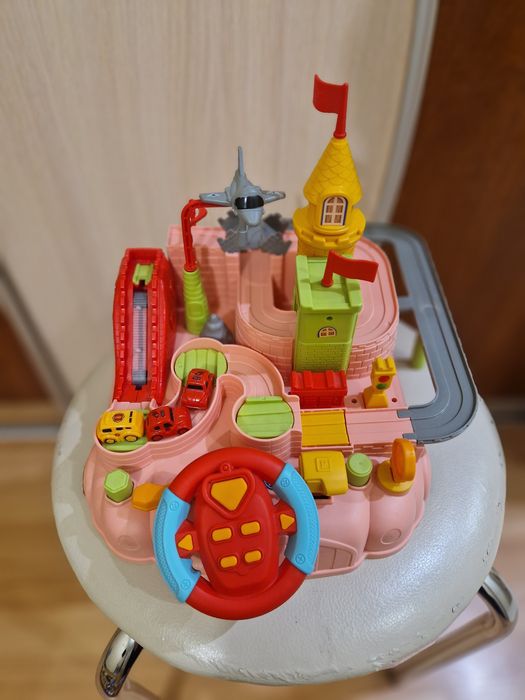 Паркова дитяча з рулем