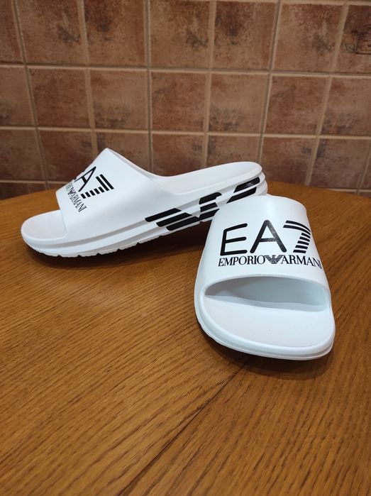 Emporio Armani 42, 43 шльопанці, шлепанцы, сланцы оригинал .