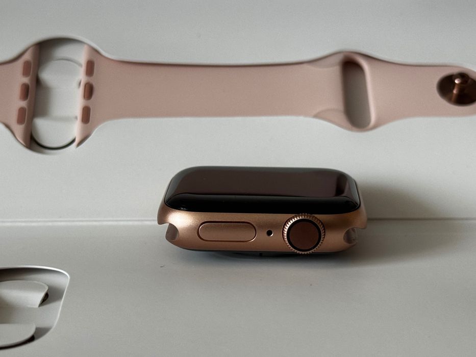 Apple Watch Series 4, 40mm