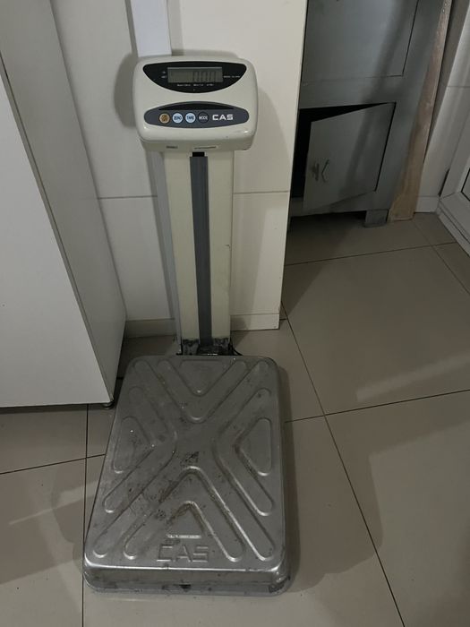 Продам ваги підлогові корейскі ф. CАS мод DL 150 N, б/у