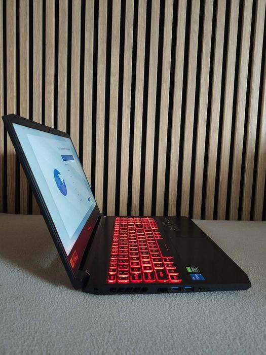 Acer nitro 5 (rtx 3050ti,  i5 11gen, 144hz)