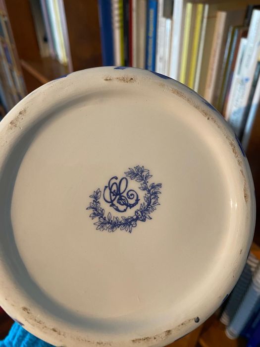 Potes de farmácia antiga (Cerâmica de Coimbra)