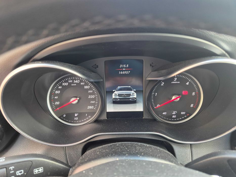 Mercedes Benz C 220D BlueTec Aut. 9G 2018 145.000Klms
